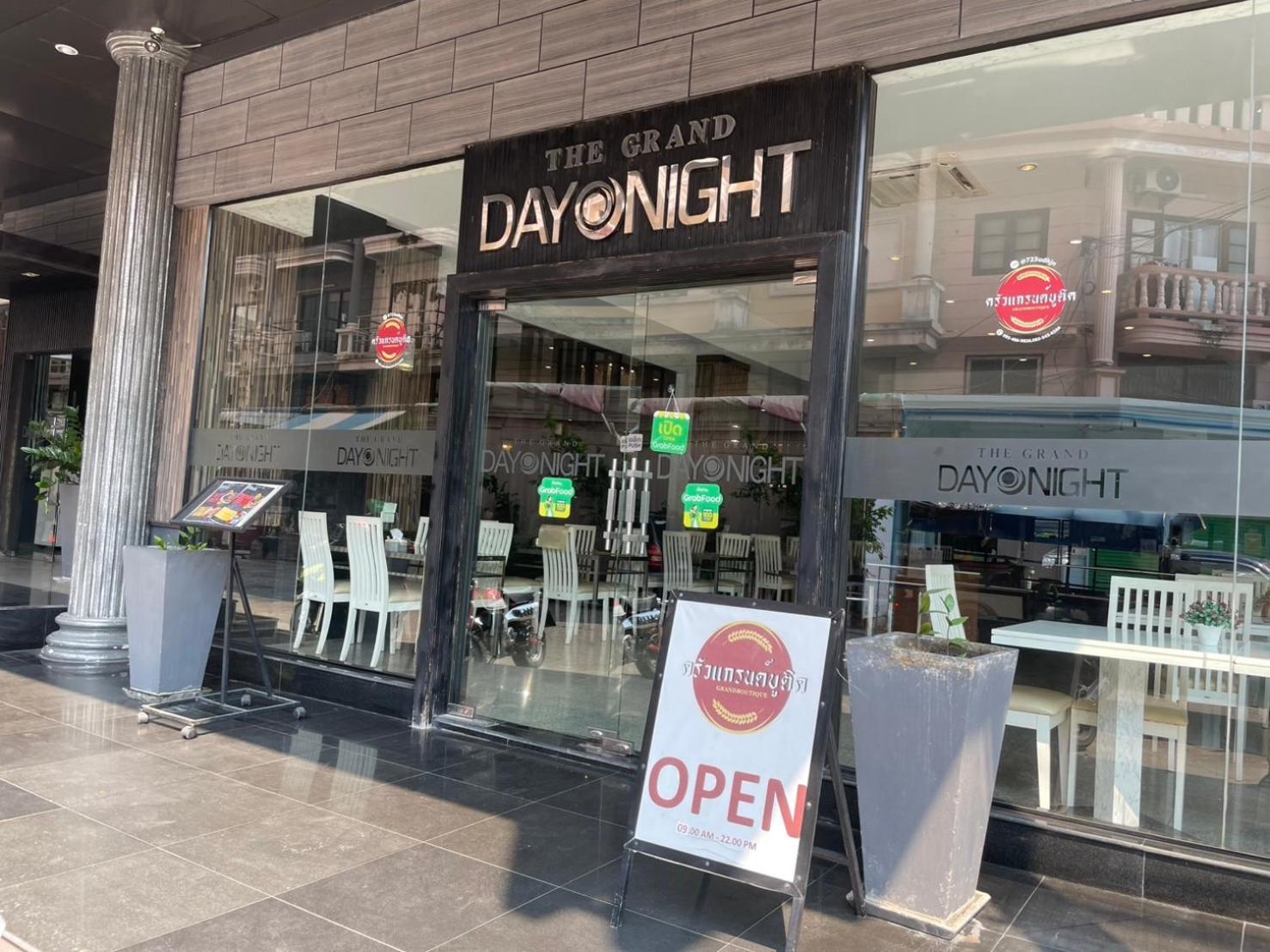 The Grand Day Night Pattaya Exterior foto