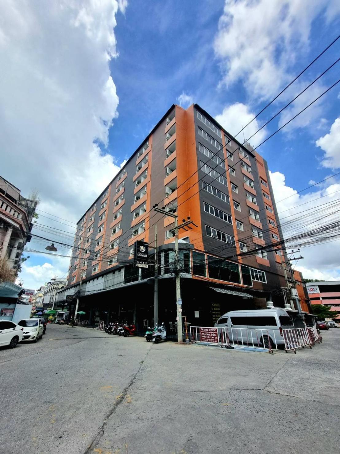 The Grand Day Night Pattaya Exterior foto