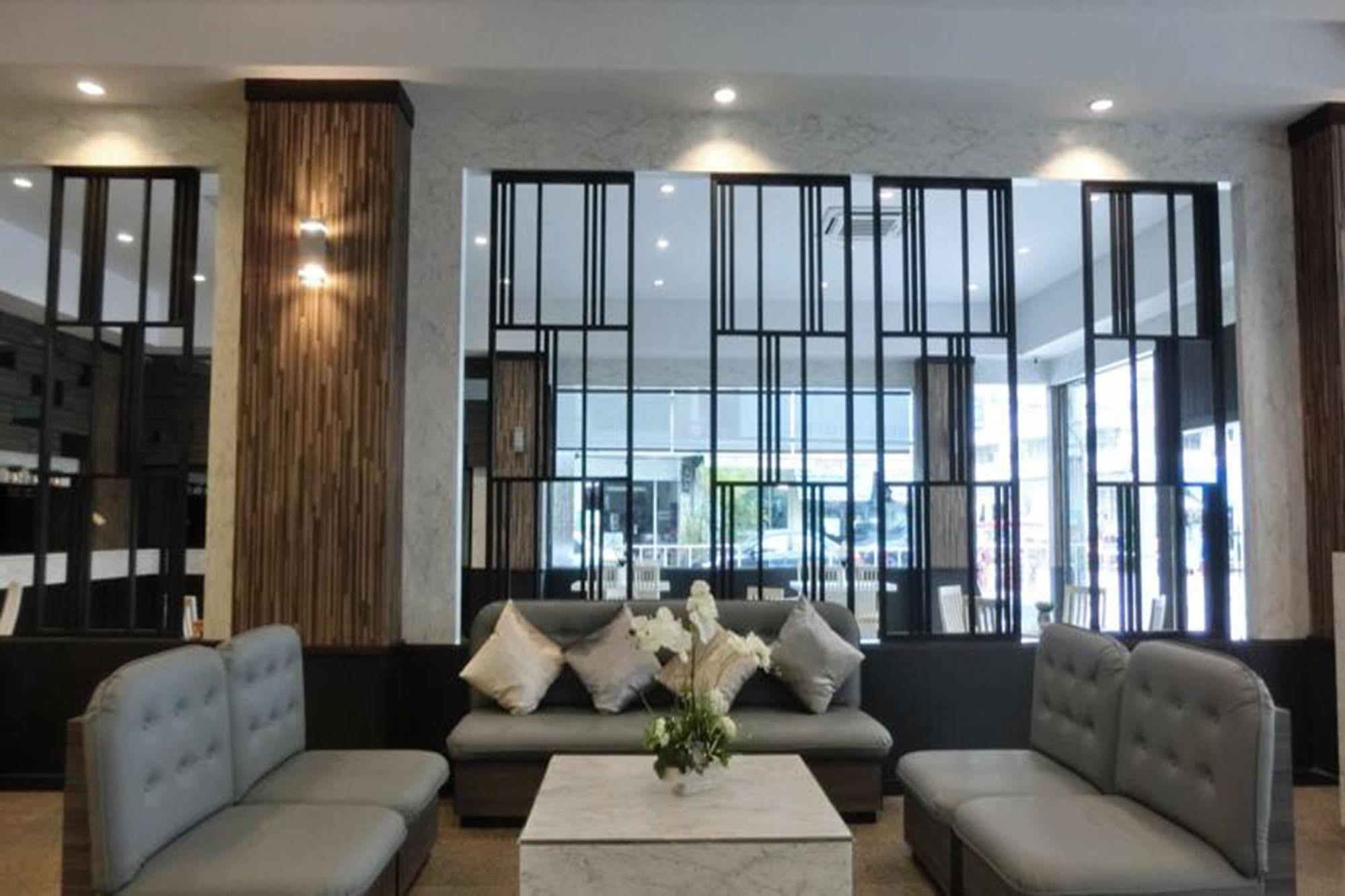 The Grand Day Night Pattaya Exterior foto